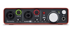   FOCUSRITE Scarlett 2i2 USB
